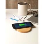 Tapis de charge sans fil en bambou Essence de 15 W – Image 10
